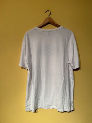 Camiseta Umbro x Pull&Bear Blanca y Amarilla