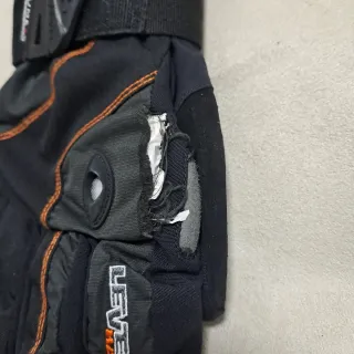 Guanti Snowboard Level tg.9/L neri/arancio