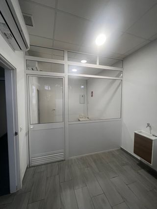 Puerta aluminio mampara