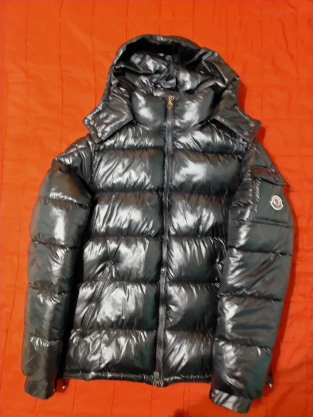 Plumas Moncler Negro Brillante talla M