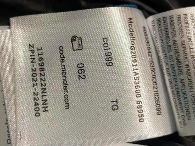 Plumas Moncler Negro Brillante talla M