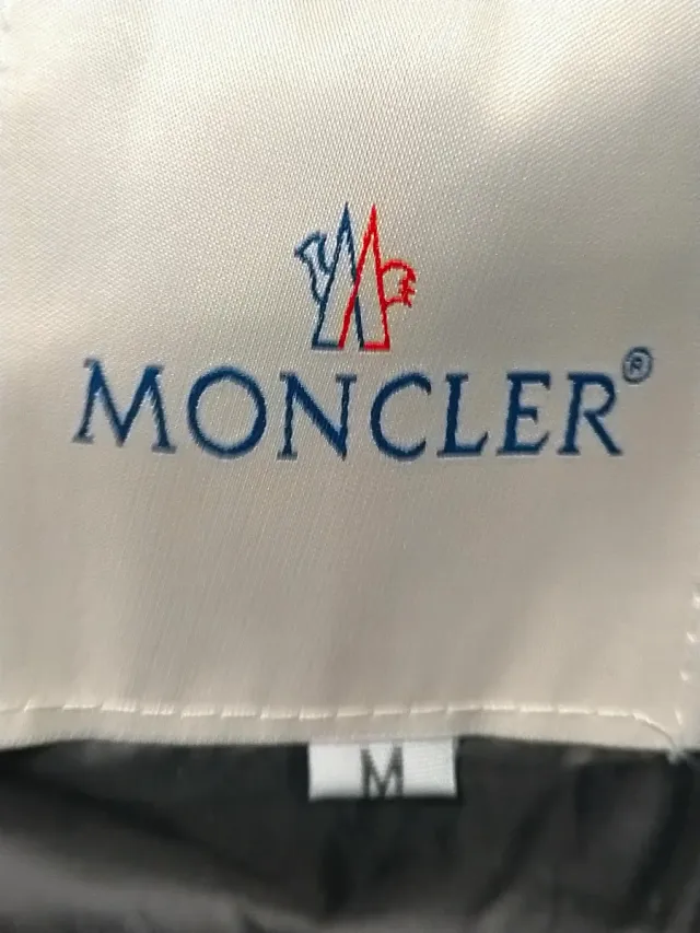 Plumas Moncler Negro Brillante talla M