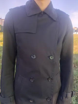 Gabardina doble botonadura negra