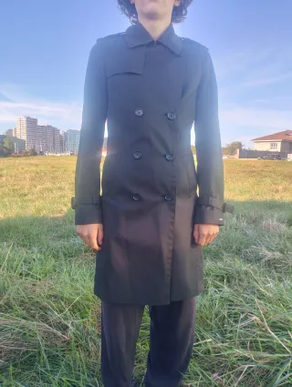 Gabardina doble botonadura negra