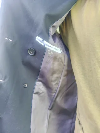 Gabardina doble botonadura negra