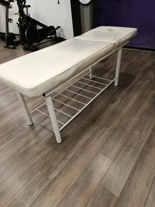 Camilla quirumed fija blanca