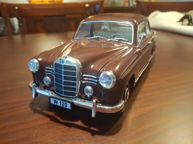 Mercedes 180 1963 Escala 1:18