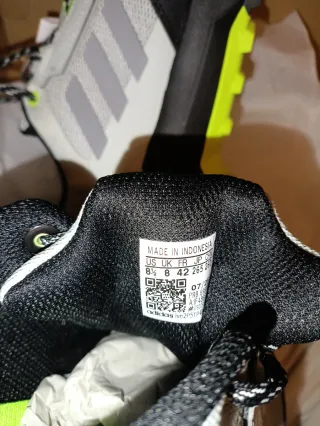 2x Adidas Terrex T. 42