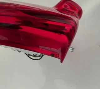 Piloto trasero Vespa GTS original (2005 - 2014)