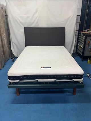 Struttura Letto con Struttura Articolata e Materasso in Lattice 135x190