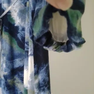 Vestido estampado doble escote