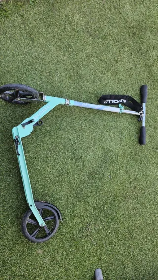 Patinete Apollo color azul y verde