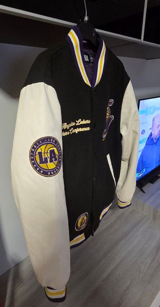 Chaqueta universitaria Lakers NBA Primark