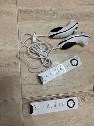 Mandos Wii + Nunchuk Nintendo