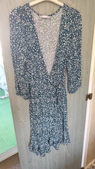 Vestido floral cruzado verde