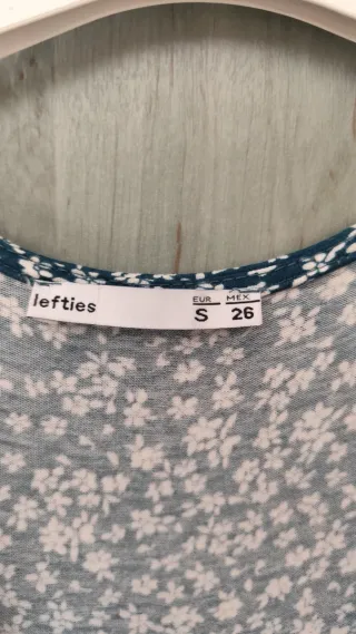 Vestido floral cruzado verde