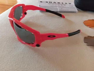Occhiali da sole Oakley Rossi