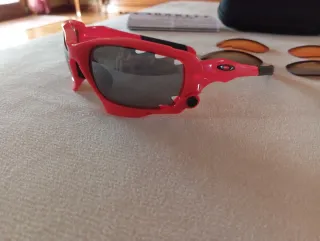 Occhiali da sole Oakley Rossi