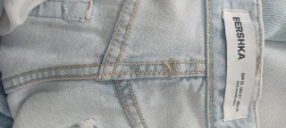 Pantalón baggy Bershka azul claro