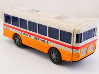 ANTIGUO AUTOBÚS DE HOJALATA DE 1966