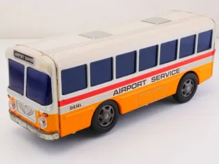 ANTIGUO AUTOBÚS DE HOJALATA DE 1966