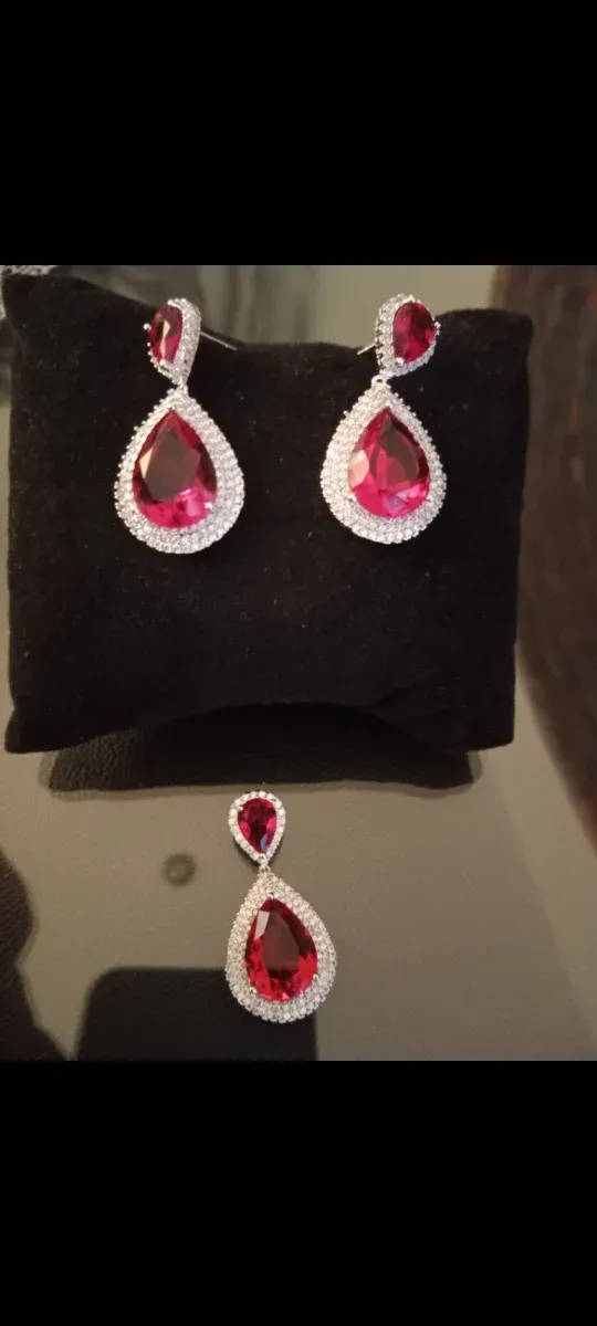 Conjunto Pendientes y Colgante Fiesta