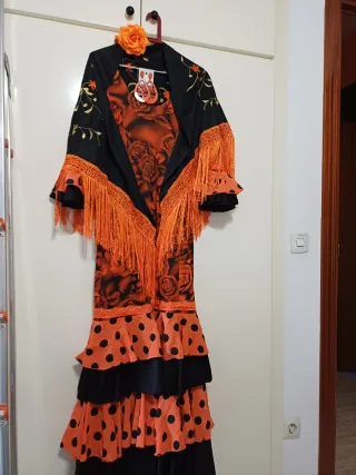 Vestido Flamenco con Accesorios