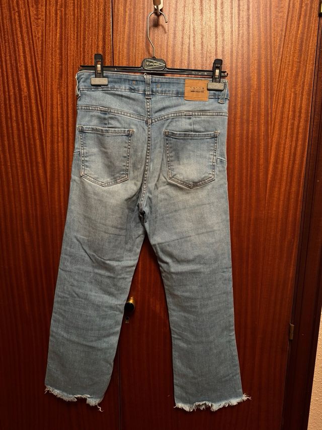 Pantalón vaquero tiro bajo