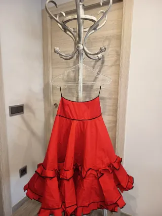 Falda ballet roja talla 32