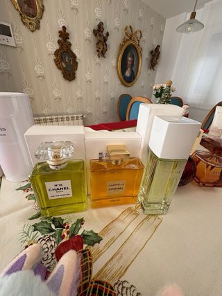 Cosmética, Ropa y Collares Mujer