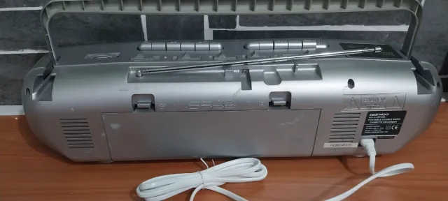 Radio Daewoo ARW-306A