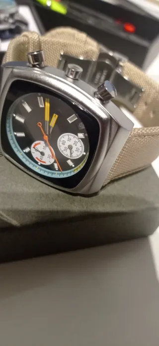 Reloj Vintage Cronógrafo Multicolor. Unisex.