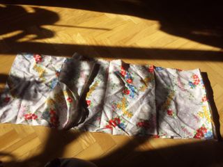 Fular elegante crema y calado