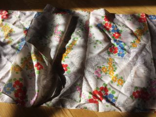 Fular elegante crema y calado