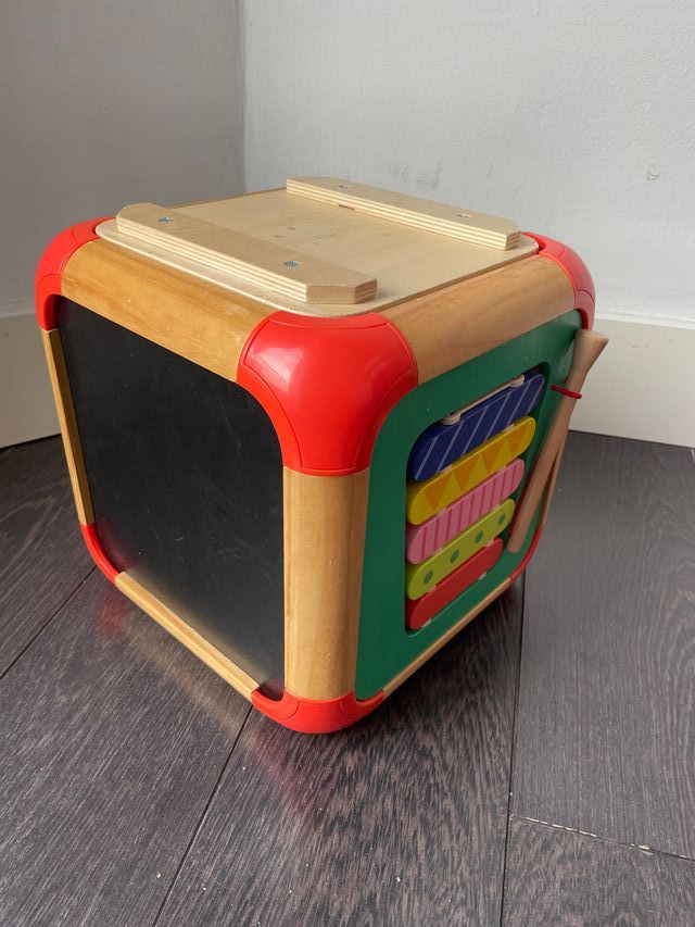 Cubo di abilità per bambini