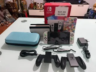 Nintendo Switch OLED Blanca y Negra