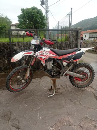 Beta 450 RR Factory Enduro Moto