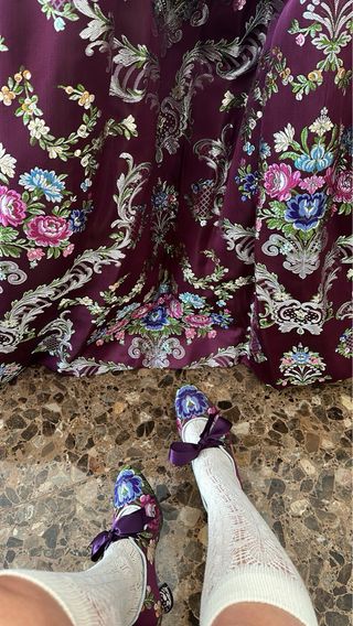 Traje de Fallera color berenjena