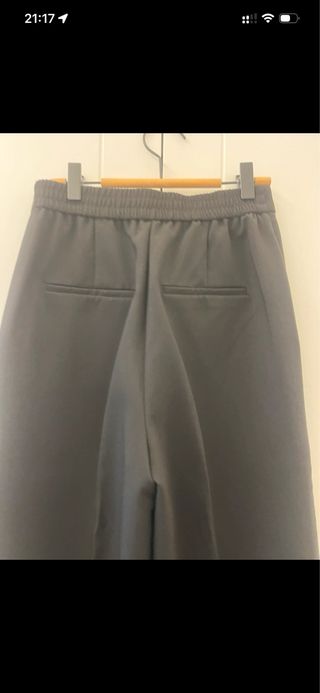 Pantalón negro Zara
