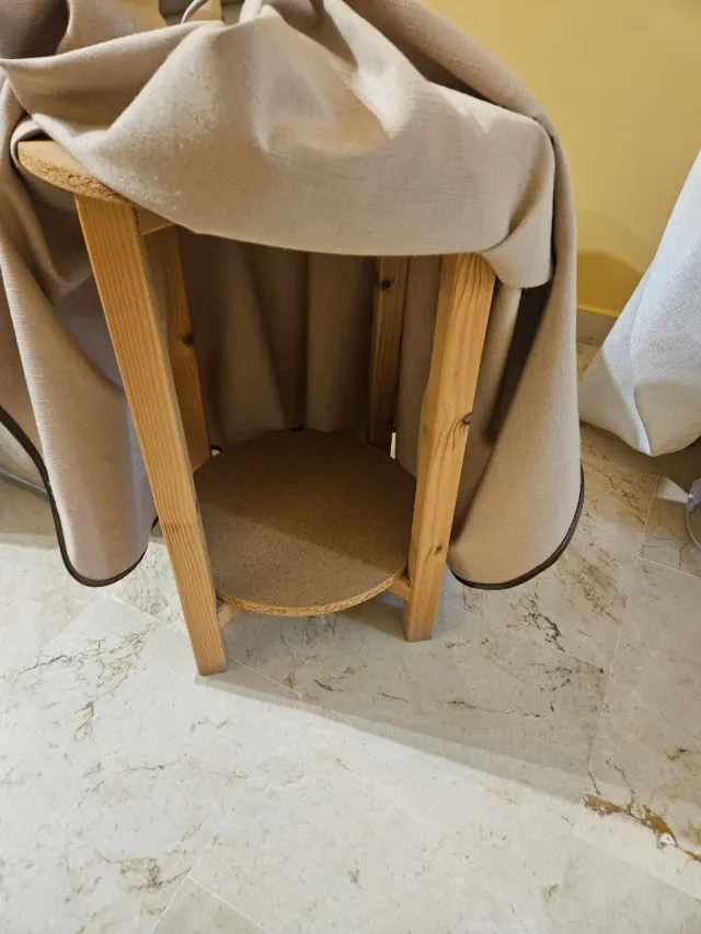 Mesa camilla pequeña