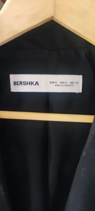 Americana Bershka Negra Talla S