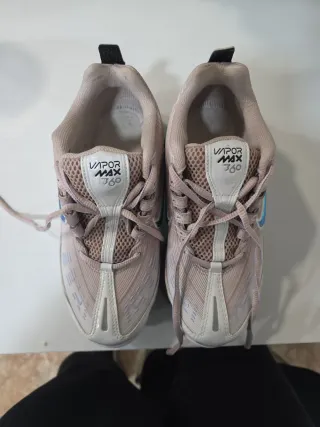 Nike VaporMax 360 rosas y blancas