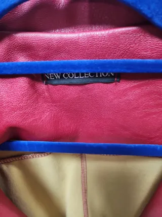 Chaleco rojo sin mangas