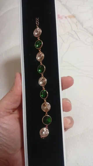 Pendientes Victoria Cruz Verde y Oro