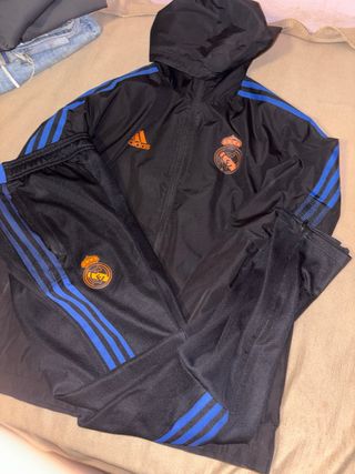 chándal Real Madrid negro y azul