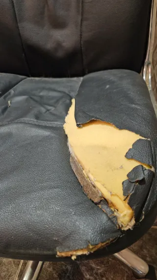 Silla de oficina negra