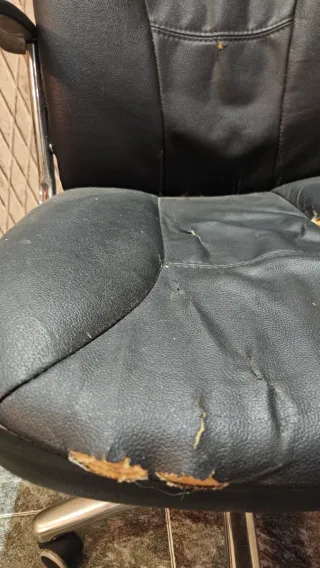 Silla de oficina negra