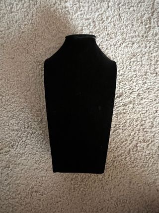 Expositor Busto Joyería Terciopelo Negro