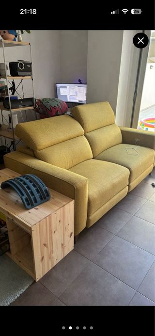 Sofá 4 plazas tela amarillo