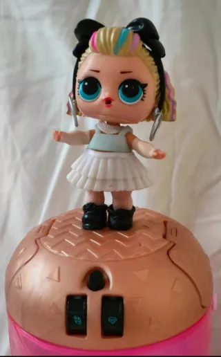 Bambola LOL 80's BB Under Wraps Serie 4